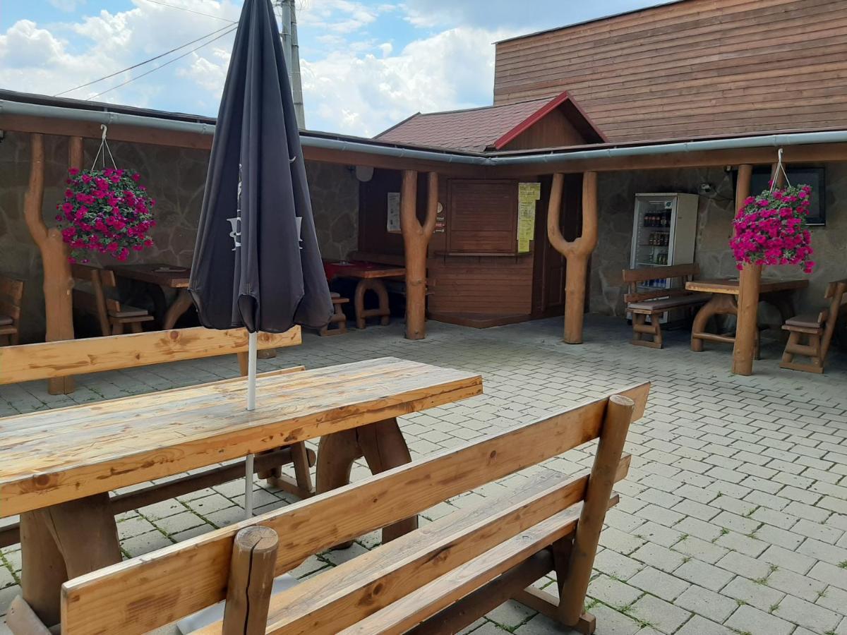 Restaurant And Pension Stenly Spissky Stvrtok Dış mekan fotoğraf