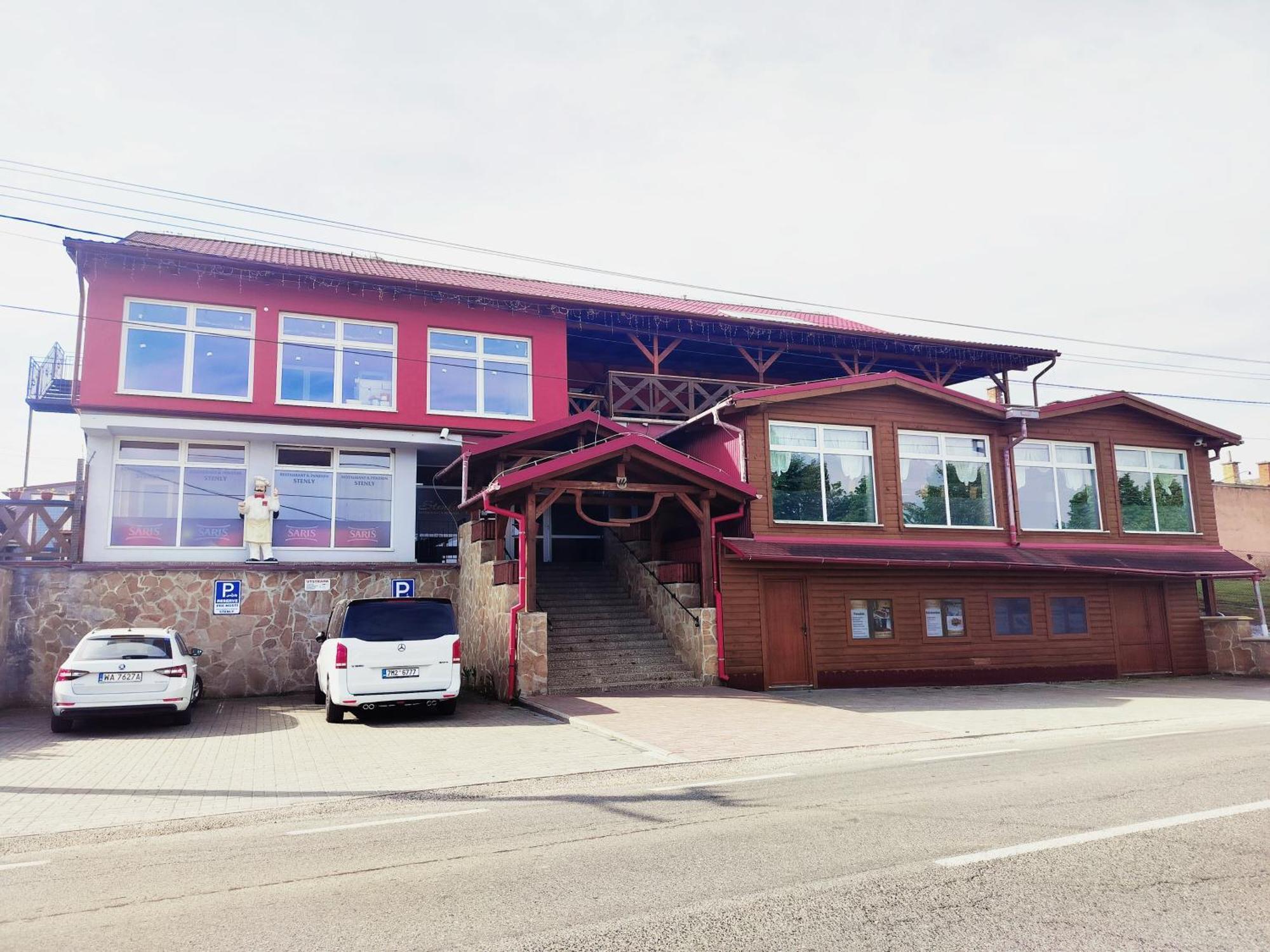 Restaurant And Pension Stenly Spissky Stvrtok Dış mekan fotoğraf